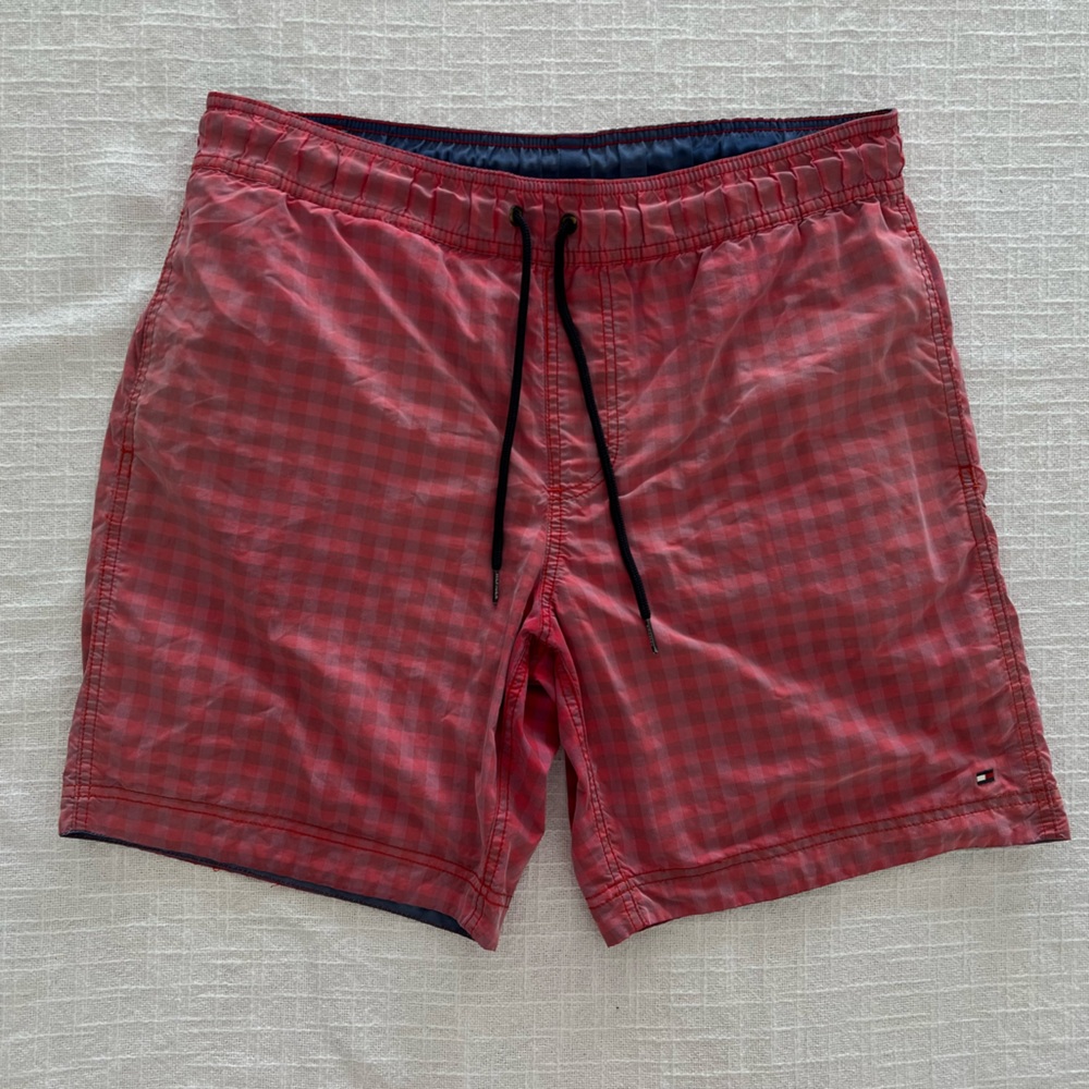 TOMMY HILFIGER red plaid men’s swimming trunks | MEDIUM